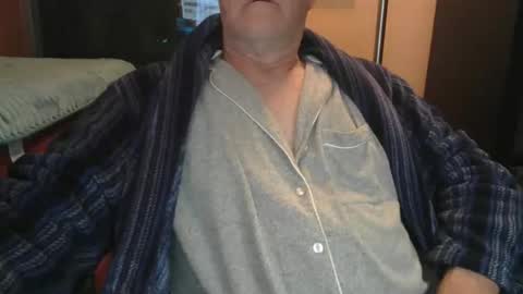 Snapshot of bendrinkin chatting on 17, 10, 2025 bendrinkin online show from 17, 10, 2025