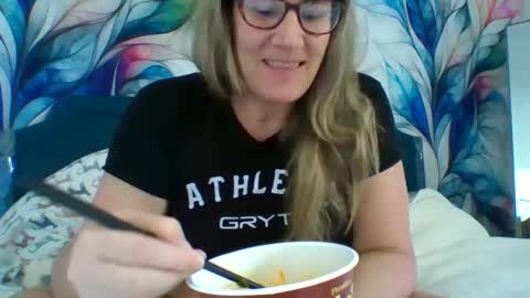 Snapshot of bendybecky69 chatting on 9, 12, 2024 Becky online show from 9, 12, 2024