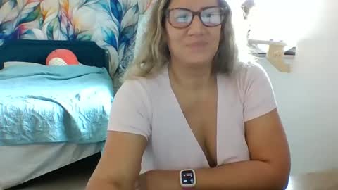 Snapshot of bendybecky69 chatting on 14, 2, 2025 Becky online show from 14, 2, 2025