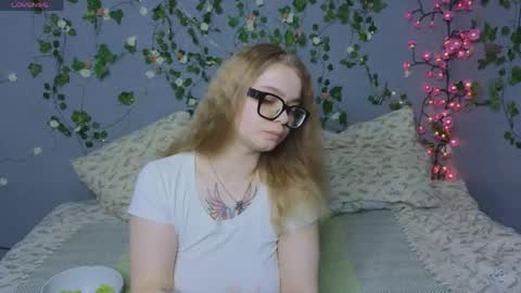 KENDALL  NATHAN online show from 18, 5, 2026