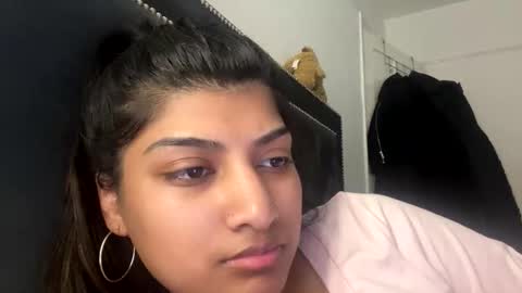 Snapshot of bengalibaddie7_x chatting on 19, 5, 2026 bengalibaddie7_x online show from 19, 5, 2026
