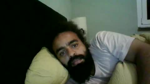 Snapshot of bengel_mozam chatting on 15, 10, 2025 kevin online show from 15, 10, 2025