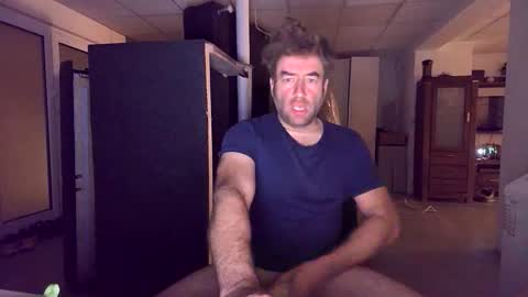 Snapshot of bengi1984 chatting on 19, 10, 2025 Robert 1984 online show from 19, 10, 2025