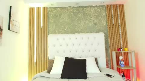 Tiffany and Bengie online show from 19, 3, 2026