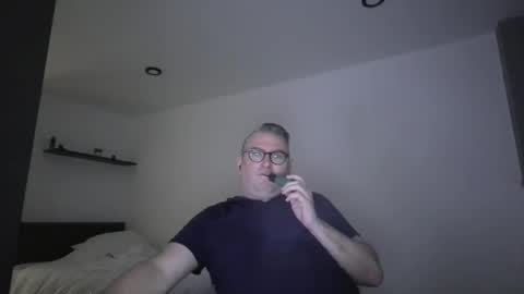 bengiles81 online show from 26, 4, 2026