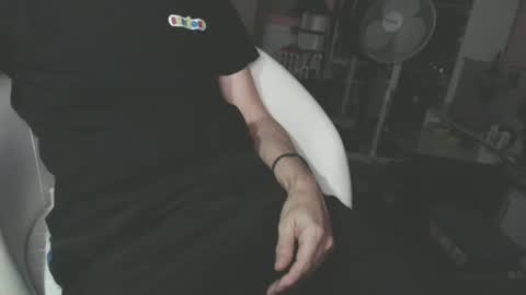 benijamin online show from 9, 12, 2024