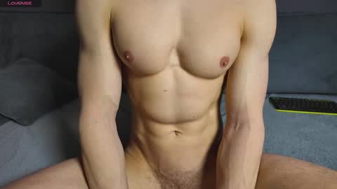 benjaminkarl02 online show from 28, 2, 2026