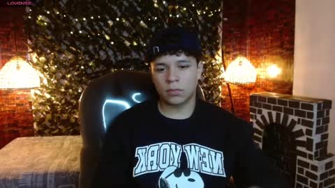 Snapshot of benjamintwink1 chatting on 27, 12, 2024 BENJAMIN online show from 27, 12, 2024