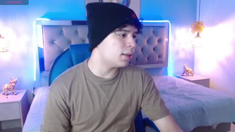Snapshot of benjamintwink1 chatting on 13, 1, 2025 BENJAMIN online show from 13, 1, 2025