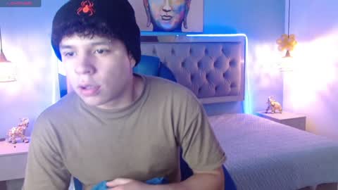 Snapshot of benjamintwink1 chatting on 13, 1, 2025 BENJAMIN online show from 13, 1, 2025