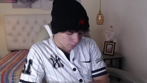 Snapshot of benjamintwink1 chatting on 25, 1, 2025 BENJAMIN online show from 25, 1, 2025
