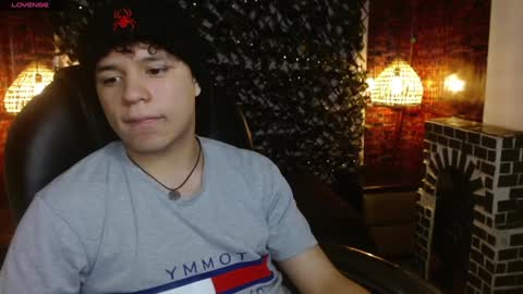 Snapshot of benjamintwink1 chatting on 27, 1, 2025 BENJAMIN online show from 27, 1, 2025