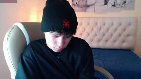 Snapshot of benjamintwink1 chatting on 29, 1, 2025 BENJAMIN online show from 29, 1, 2025