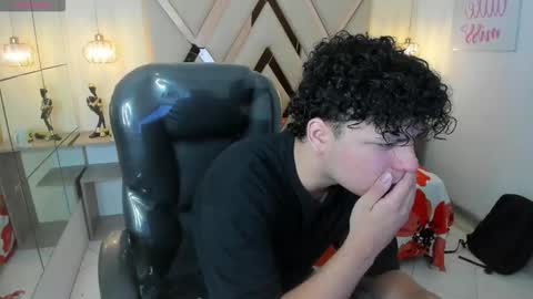 Snapshot of benjamintwink1 chatting on 18, 9, 2025 BENJAMIN online show from 18, 9, 2025