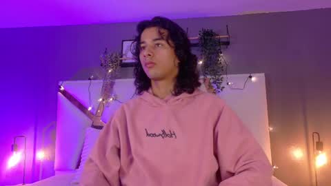 Snapshot of benjifiore_ chatting on 6, 10, 2025 BENJI FIORE online show from 6, 10, 2025