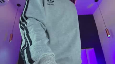 Snapshot of benjifiore_ chatting on 9, 10, 2025 BENJI FIORE online show from 9, 10, 2025