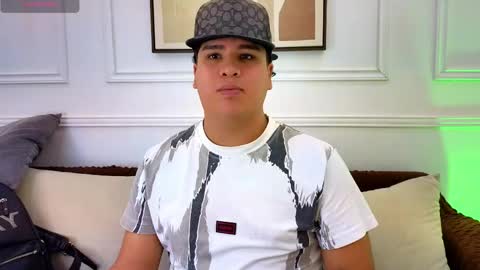 bennett_alejoo online show from 13, 5, 2026
