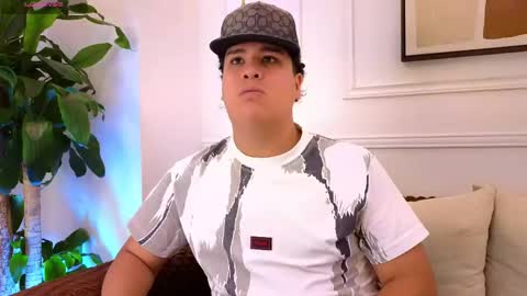 Snapshot of bennett_alejoo chatting on 20, 5, 2026 bennett_alejoo online show from 20, 5, 2026