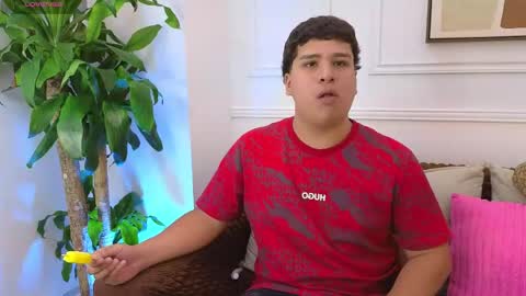 Snapshot of bennett_alejoo chatting on 22, 5, 2026 bennett_alejoo online show from 22, 5, 2026