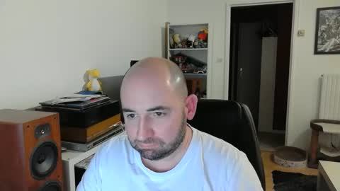 Snapshot of bennn54 chatting on 24, 2, 2025 Ben online show from 24, 2, 2025