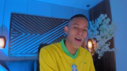 Snapshot of bento_fox chatting on 30, 10, 2025 bento_fox online show from 30, 10, 2025