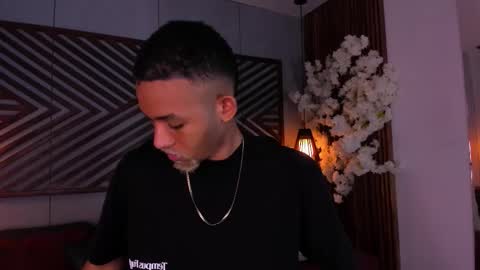 Snapshot of bento_fox chatting on 14, 11, 2025 bento_fox online show from 14, 11, 2025