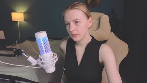 Snapshot of benty_bunny chatting on 29, 1, 2025 Alice online show from 29, 1, 2025