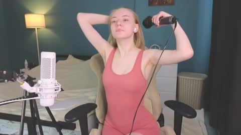 Snapshot of benty_bunny chatting on 26, 2, 2025 Alice online show from 26, 2, 2025