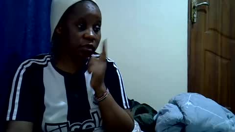 Snapshot of berbiestar chatting on 4, 7, 2026 Crazybeibe online show from 4, 7, 2026