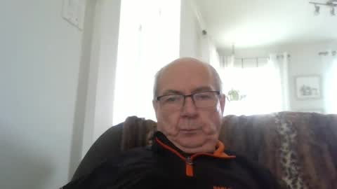 bernard1102 online show from 7, 5, 2026