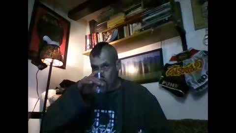 bernichaoss77 online show from 2, 1, 2025