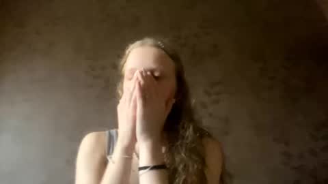 Snapshot of berniecemontell chatting on 6, 10, 2025 Sophia online show from 6, 10, 2025