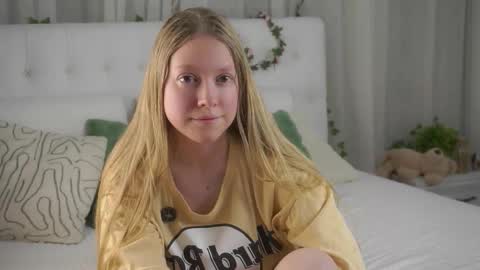 Snapshot of berniedelamora chatting on 23, 3, 2026 Mira online show from 23, 3, 2026