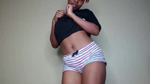 Snapshot of berries_lee chatting on 17, 9, 2025 berries_lee online show from 17, 9, 2025