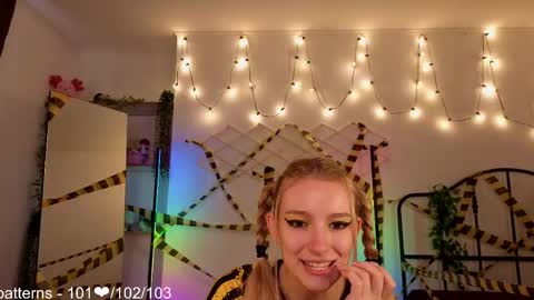 Hi Im NikaComing back online on Monday 3 online show from 31, 5, 2026