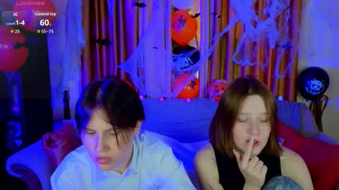 Your sweet Tara and Eva online show from 15, 10, 2025
