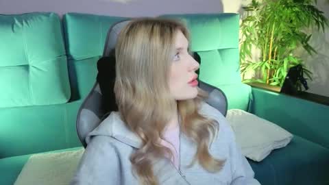 Danny and Kira online show from 20, 9, 2025