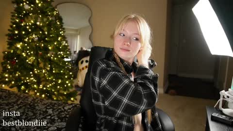 Chloe Next stream on Friday online show from 7, 12, 2024