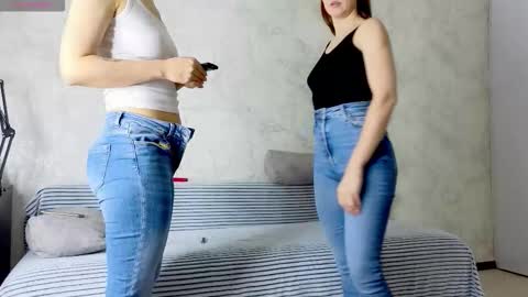 Snapshot of bestgirls2021 chatting on 15, 2, 2026 Hellen and Natali online show from 15, 2, 2026
