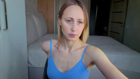 Snapshot of bestgirls2021 chatting on 30, 3, 2026 Hellen and Natali online show from 30, 3, 2026