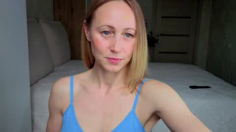 Snapshot of bestgirls2021 chatting on 13, 4, 2026 Hellen and Natali online show from 13, 4, 2026