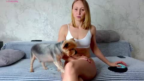 Snapshot of bestgirls2021 chatting on 18, 4, 2026 Hellen and Natali online show from 18, 4, 2026