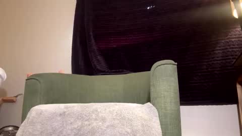 Snapshot of bestkeptsecre_t chatting on 10, 4, 2026 bestkeptsecre t online show from 10, 4, 2026