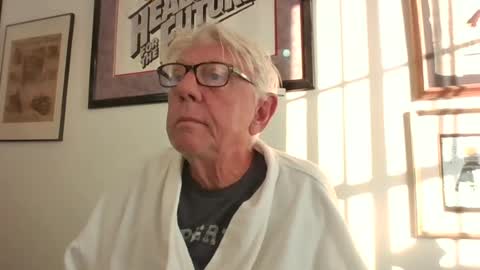 Snapshot of bestshot1951 chatting on 10, 7, 2026 bestshot1951 online show from 10, 7, 2026