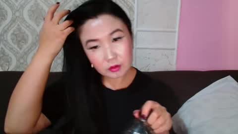 Snapshot of bet_lu chatting on 27, 9, 2025 Bet Lu online show from 27, 9, 2025