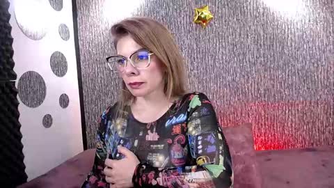Snapshot of betsy_anub chatting on 11, 3, 2025 LINDA online show from 11, 3, 2025