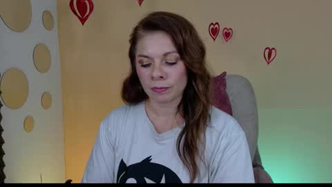 Snapshot of betsy_anub chatting on 7, 10, 2025 LINDA online show from 7, 10, 2025