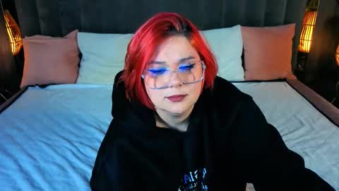 Snapshot of betttydark chatting on 28, 9, 2025 betttydark online show from 28, 9, 2025