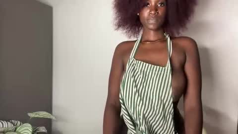 Snapshot of betty_fire_ chatting on 25, 10, 2025 Adah online show from 25, 10, 2025