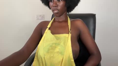 Snapshot of betty_fire_ chatting on 20, 12, 2025 Adah online show from 20, 12, 2025